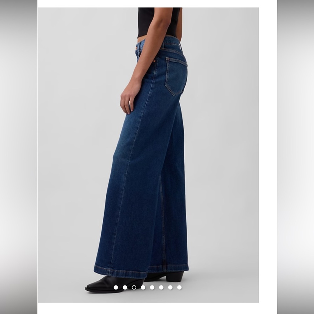 GAP Stride High Rise Wide Leg Jeans in a dark wash denim Size 29 Petite - Picture 3 of 12